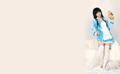 烧烤点燃衣服情急跳江